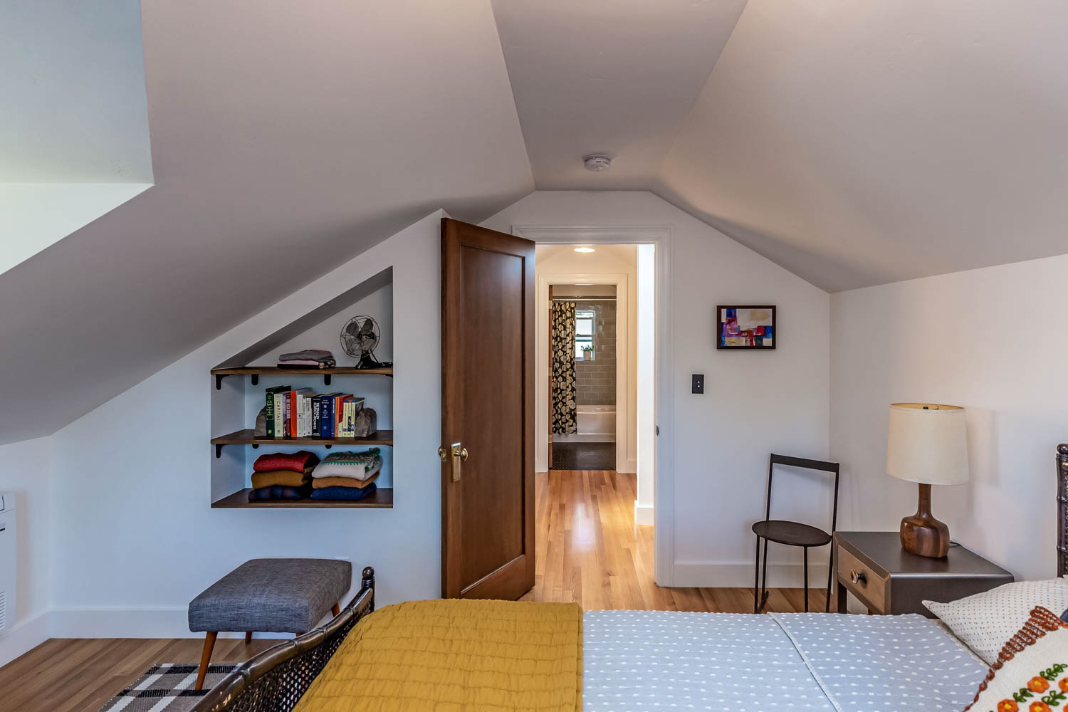 guest-bedroom-home-addition-design