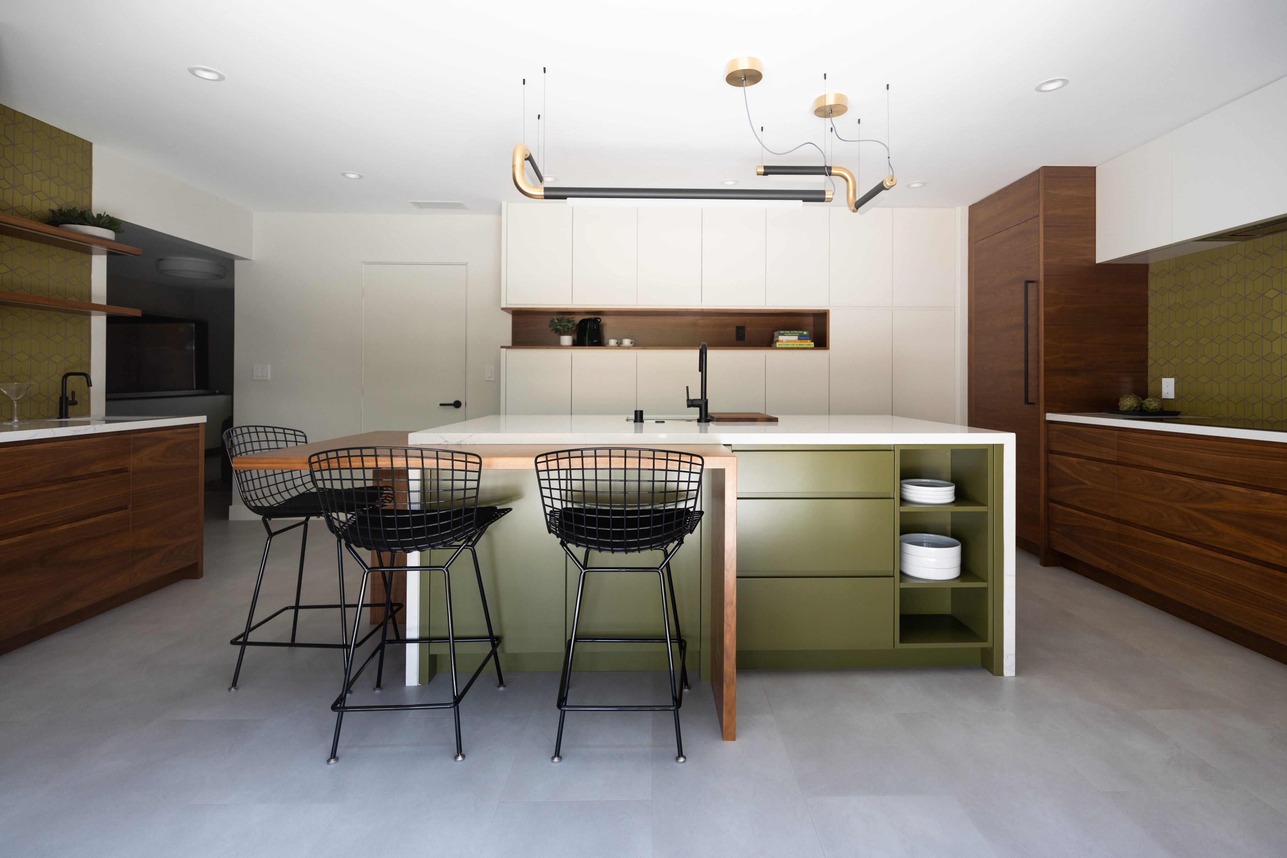 Mid Century Modern Outdoor Kitchen Remodel by Next Stage Design + Build project photo 3